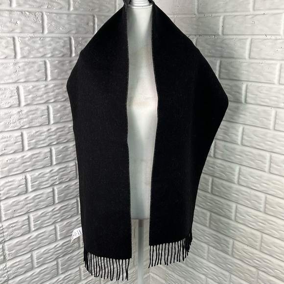 COACH Signature C Scarf Black & Gray Wool and Cashmere - Picture 4 of 10